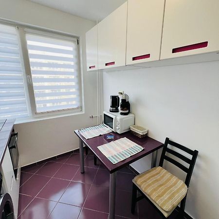 Apartament Naty Apartment Bukares Bagian luar foto