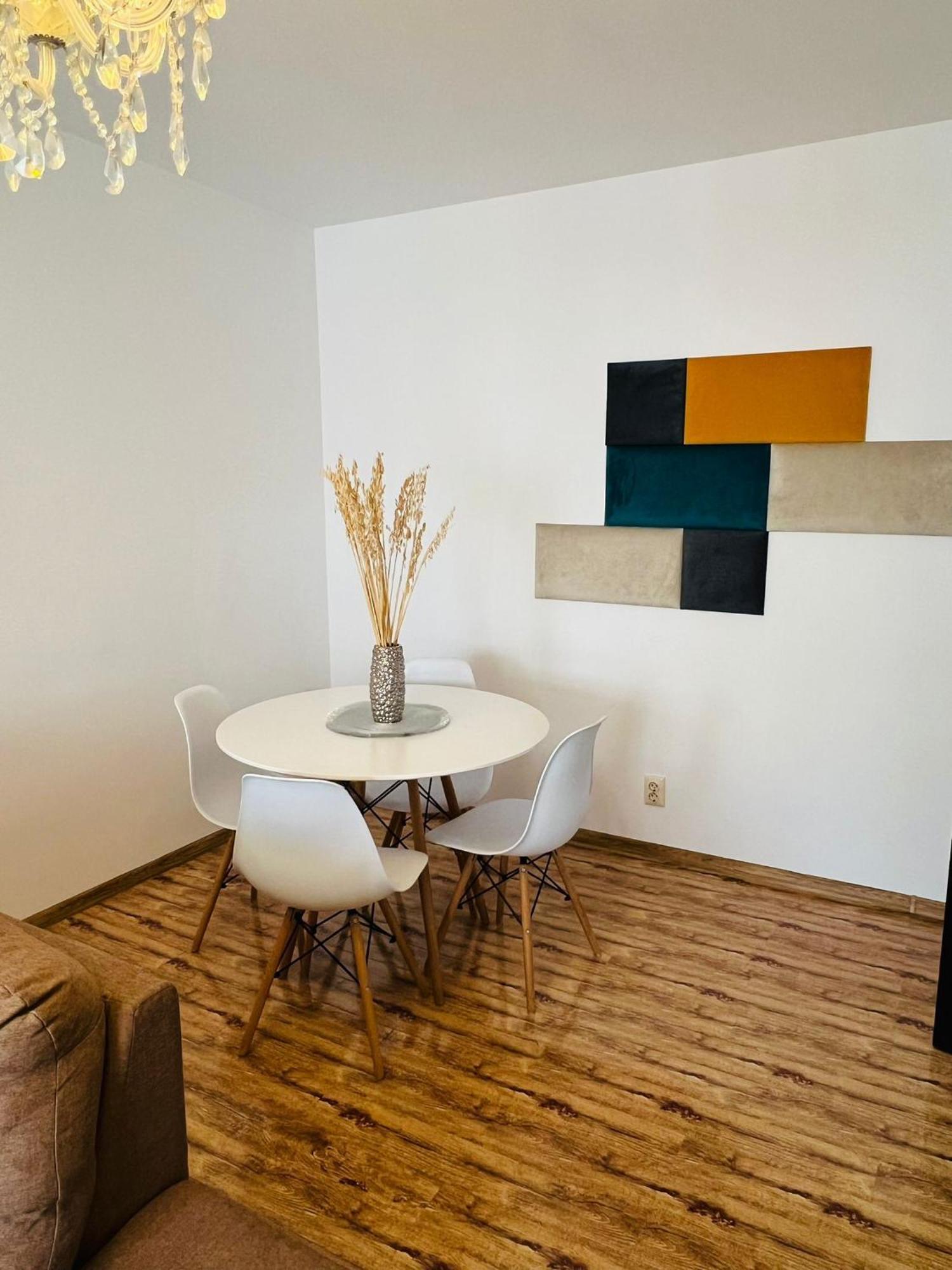 Apartament Naty Apartment Bukares Bagian luar foto